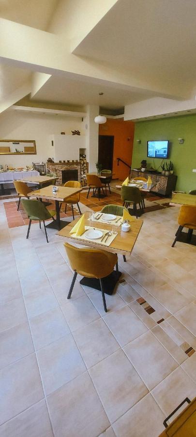 Zagorzanka Pensjonat Rehabilitacyjno-Rekreacyjny Sis Dziadkowiec - Spolka Jawna Mszana Dolna Bagian luar foto